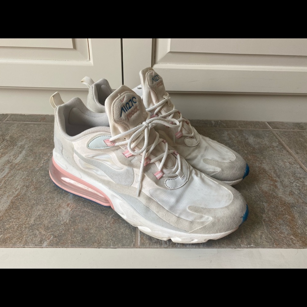 Men’s Size 10.5 Air Max 270 “American Modern Art”
